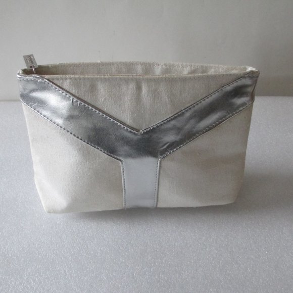 YVES SAINT LAURENT CLUTCH/MAKE-UP BAG - Picture 11 of 12